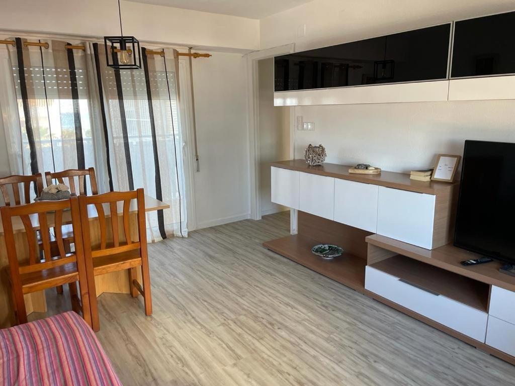 Apartamento En Complejo Residencial Con Piscina Y Garaje Frente Al Mar Valência Exterior foto